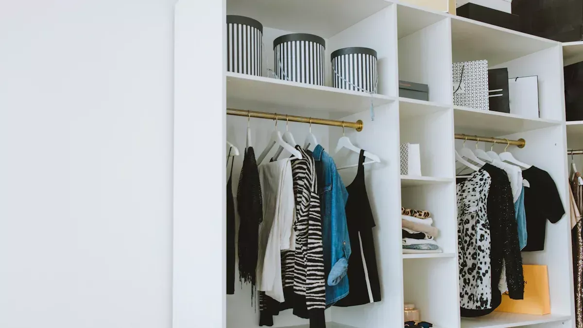 How to Choose the Right Wardrobe Tube for Your Closet