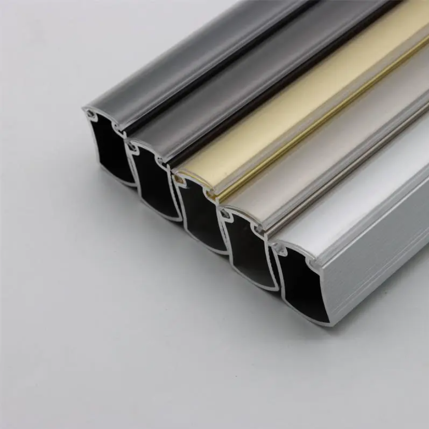 Maximizing Closet Space with Wardrobe Tubes